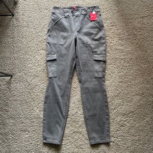 SPANX Stretch Twill Ankle Cargo Pants in Desert Dune NWT